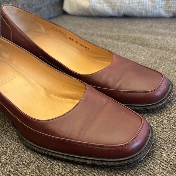 Bally Flory Brown Block Heel Leather Square Toe Vintage Pumps Size US 7.5 EU 38 - Picture 4 of 13